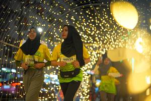 BIB: 206, 90059
                            <button type="button" onclick="openModal(21750626)" class="btn btn-primary btn-sm float-right btn-popup" data-toggle="modal" data-target=".modal-high-quality">
                        <i class="fas fa-shopping-cart"></i> Add to Cart
                    </button>
                                            <button type="button" onclick="isThisMe(21750626, true)" class="btn btn-success btn-sm float-right btn-popup btn-isme hidden" data-toggle="tooltip" data-placement="bottom" title="นี่คือรูปของคุณใช่ไหม คลิกที่นี่เพื่อเอาเข้าอัลบั้ม">
                        <i class="fas fa-plus"></i> Add to album
                    </button>
                    <button type="button" onclick="isThisMe(21750626, false)" class="btn btn-warning btn-sm float-right btn-popup btn-isnotme hidden">
                        <i class="fas fa-ban"></i> Remove from album
                    </button>